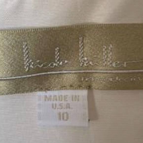 Nicole Miller Dakota Strapless Wedding Gown 10 - Picture 8 of 8